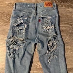 Levi's women’s Light Blue Distressed Jeans